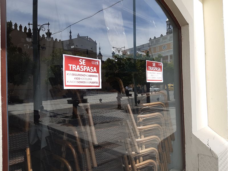 'Se traspasa': la hostelería pacense alerta de su situación - Escuchar ahora