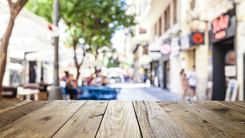 14 horas - Entre la ilusión y el temor: el regreso de las terrazas y las tiendas en las localidades de la zona 1 - Escuchar ahora