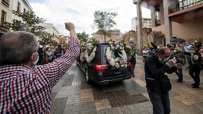 24 horas fin de semana - 20 horas - Una ovaci�n de 22 minutos para despedir a Anguita en C�rdoba - Escuchar ahora