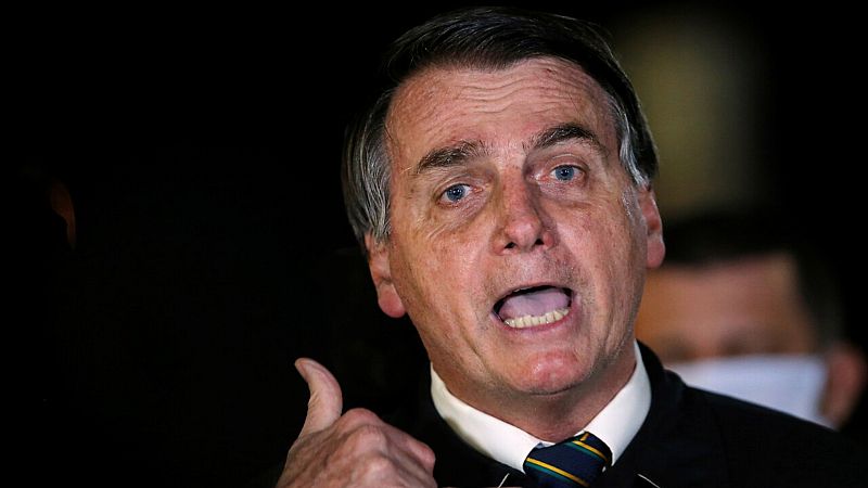 14 horas fin de semana - Bolsonaro escandaliza con su intento de interferir y controlar la policía - Escuchar ahora