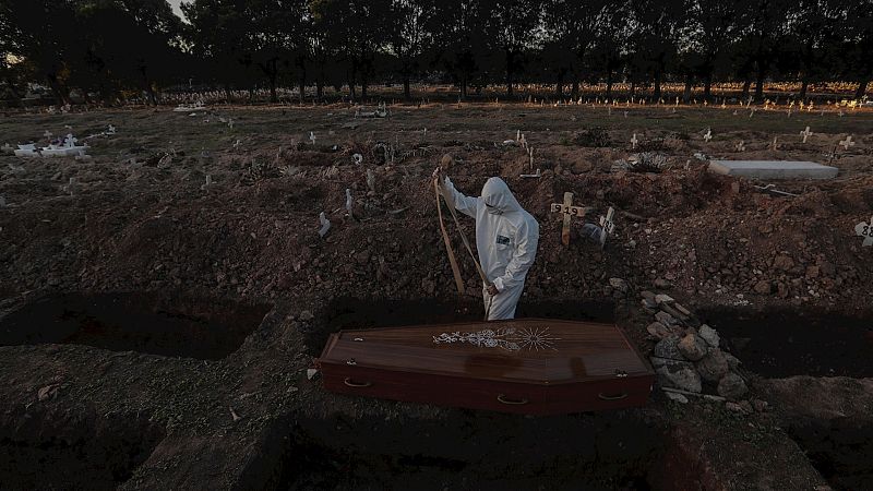 España a las 8 Fin de Semana - Los brasileños, decepcionados por la gestión del Gobierno de la crisis sanitaria