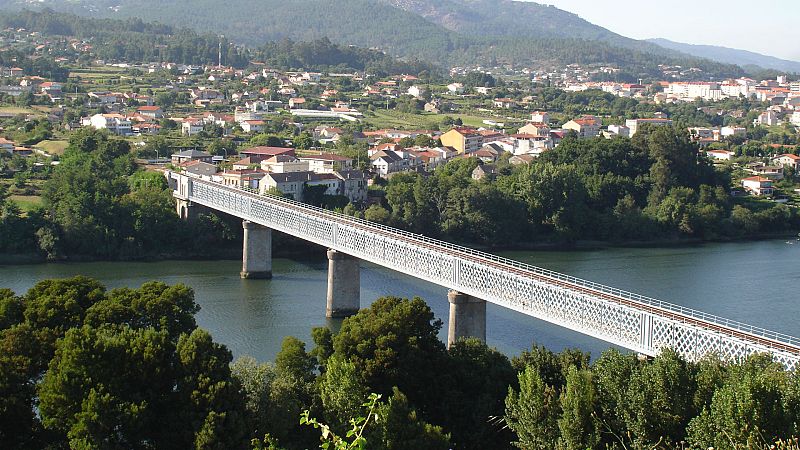 Las mañanas de RNE con Íñigo Alfonso - El alcalde de Tui, Pontevedra, pide la reapertura de los pasos cerrados con Portugal . Escuchar ahora