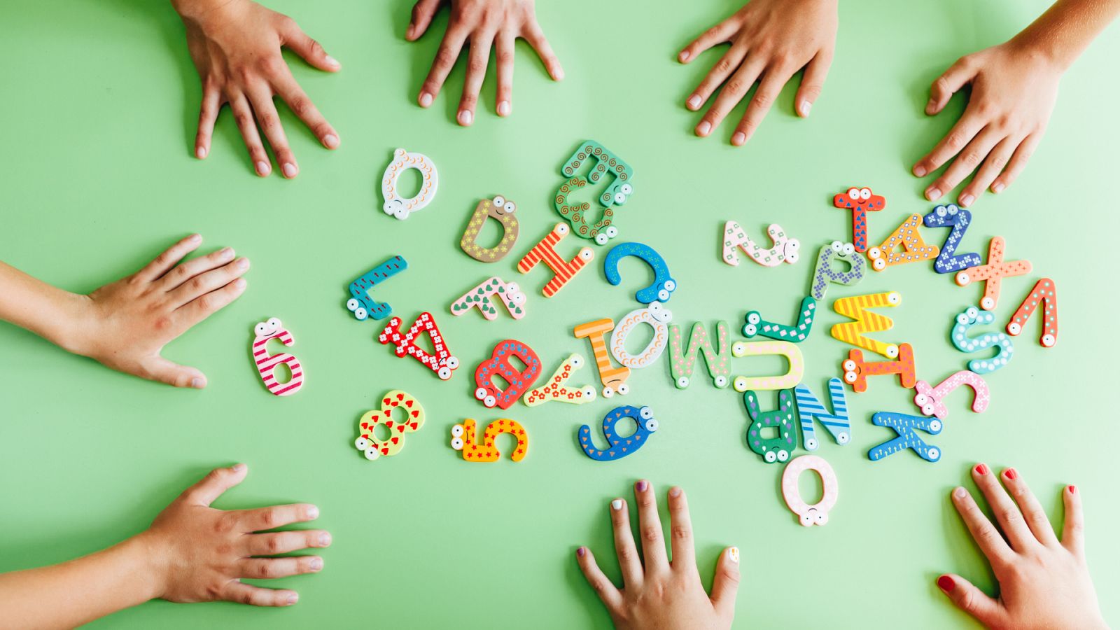 Preguntas a la historia - ¿Quién descubrió los pronombres propios? - 05/06/20 - Escuchar ahora