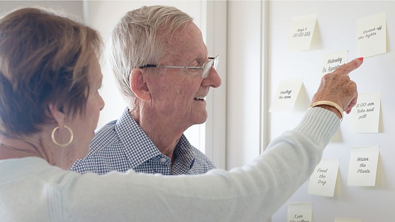 Todo noticias mañana - Consecuencias del confinamiento en enfermos de Alzheimer y cuidadores - Escuchar ahora