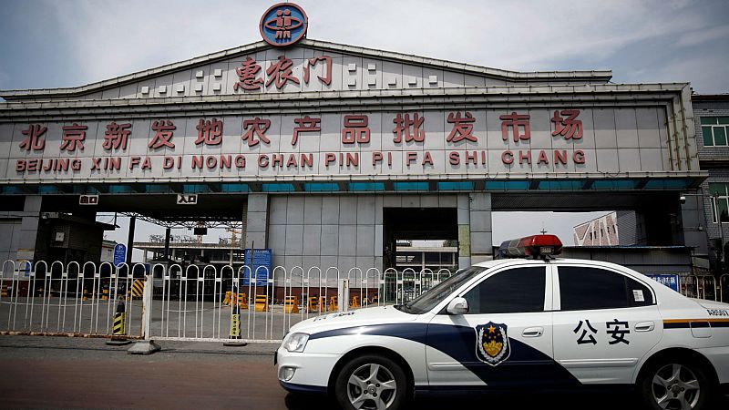 14 horas - Pekín intenta controlar el rebrote con test masivos, rastreos y aislamientos  - Escuchar ahora