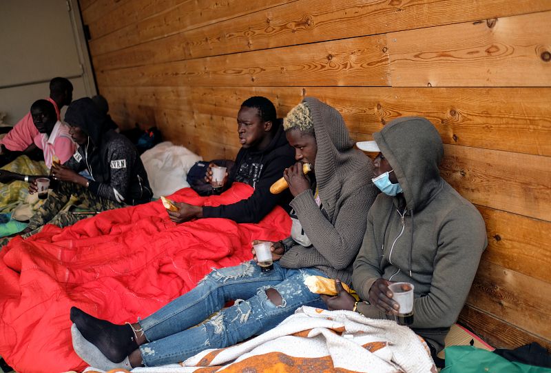 Boletines RNE - Nuevo foco de coronavirus en trabajadores del campo en Lleida - Escuchar ahora