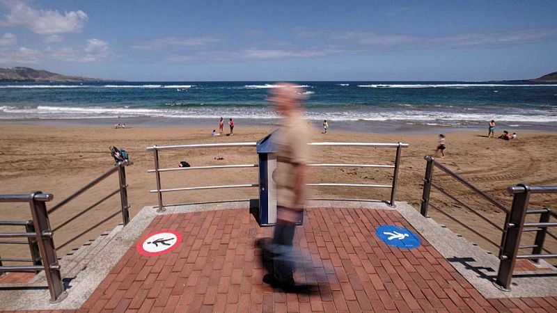 14 horas - La App de rastreos de contagios evalúa desde el lunes un falso rebrote en La Gomera - Escuchar ahora