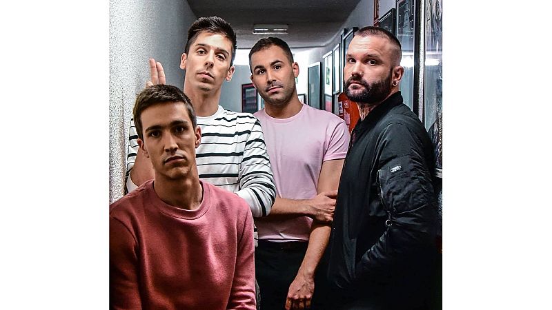 Solamente una vez - La Corazonada de Veintiuno - Escuchar ahora