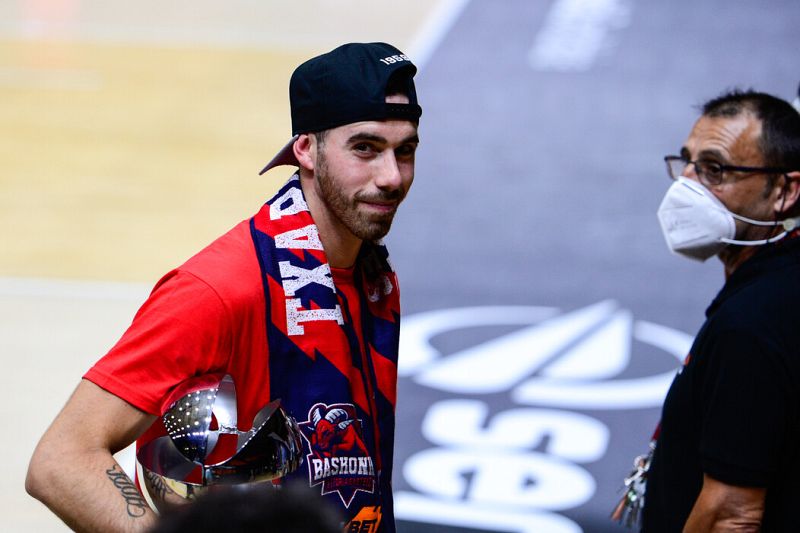 Vildoza: "Cuando metí esa canasta empecé a gritar, pero sabía que quedaban tres segundos"