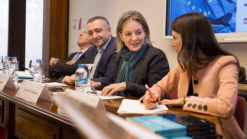 Miradas al exterior - Las relaciones entre España y Estados Unidos - 05/07/20 - Escuchar ahora