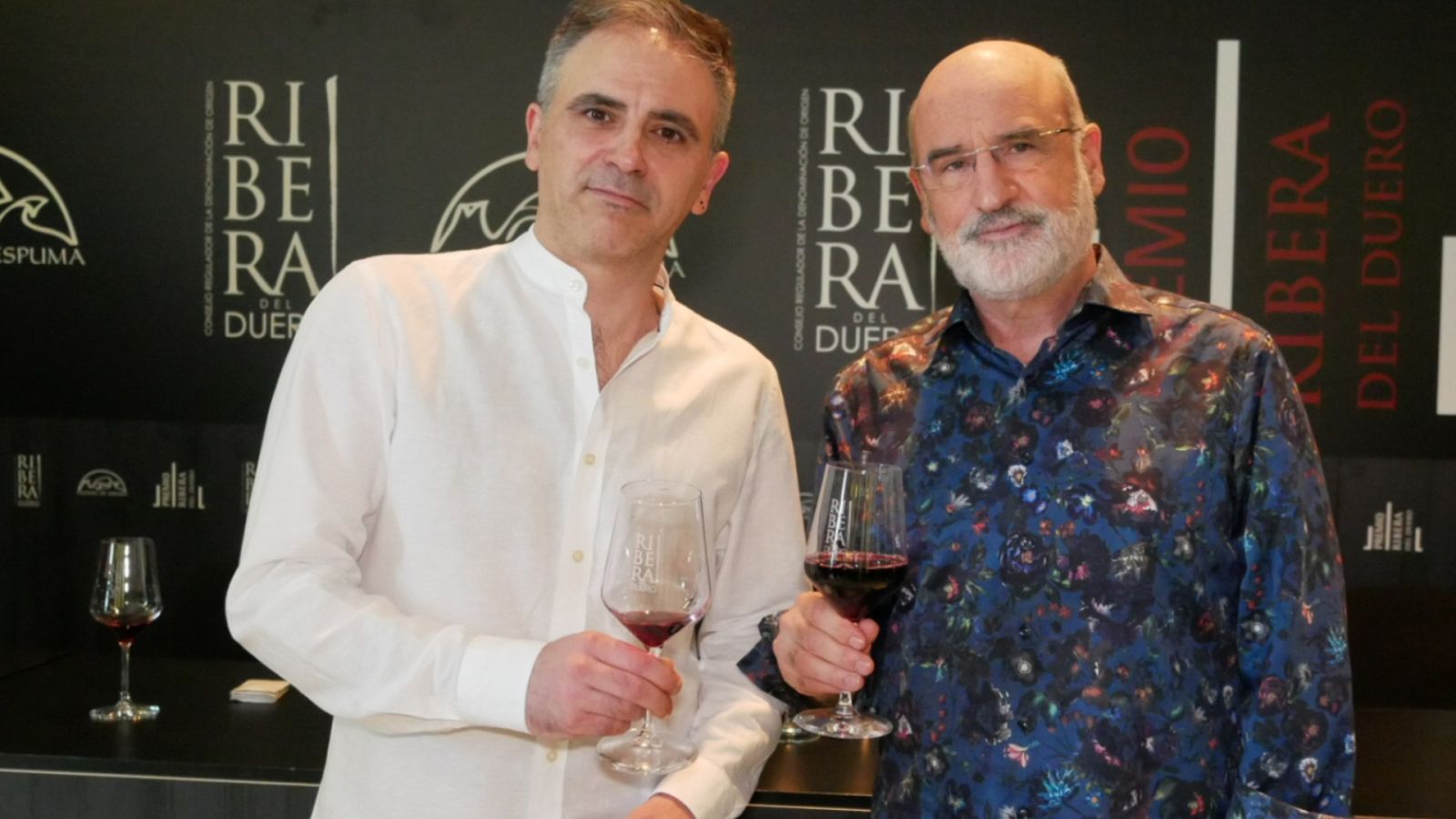 Solamente una vez - Un vino con Aramburu - Escuchar ahora