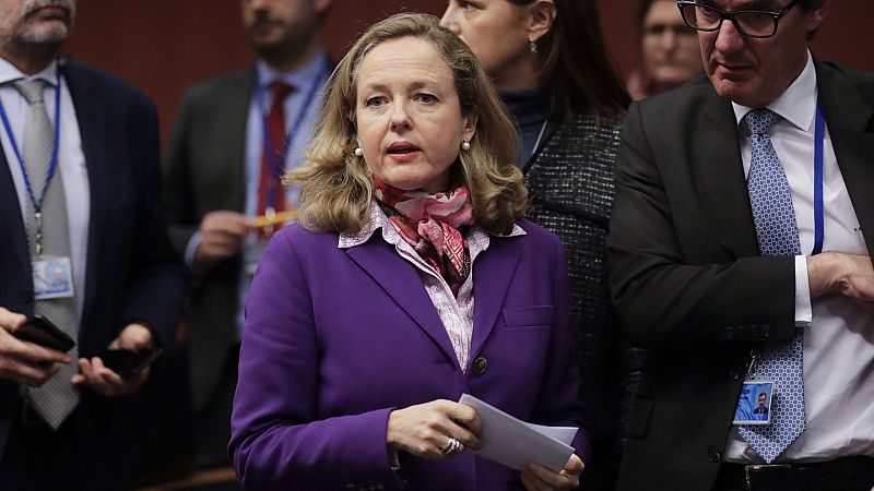 Las Mañanas de RNE con Íñigo Alfonso - Las consecuencias internas y externas de la derrota de Calviño en el Eurogrupo - Escuchar ahora