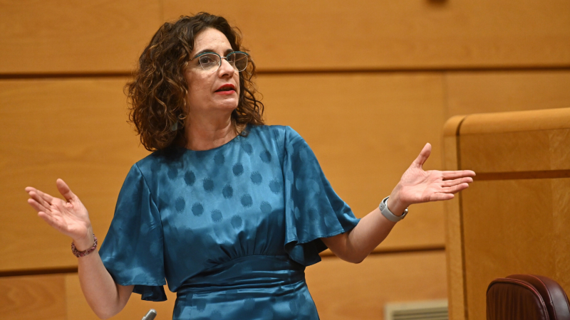 24 horas - Hacienda busca fórmulas para relanzar la economía con la ayuda del ahorro de los ayuntamientos - Escuchar ahora