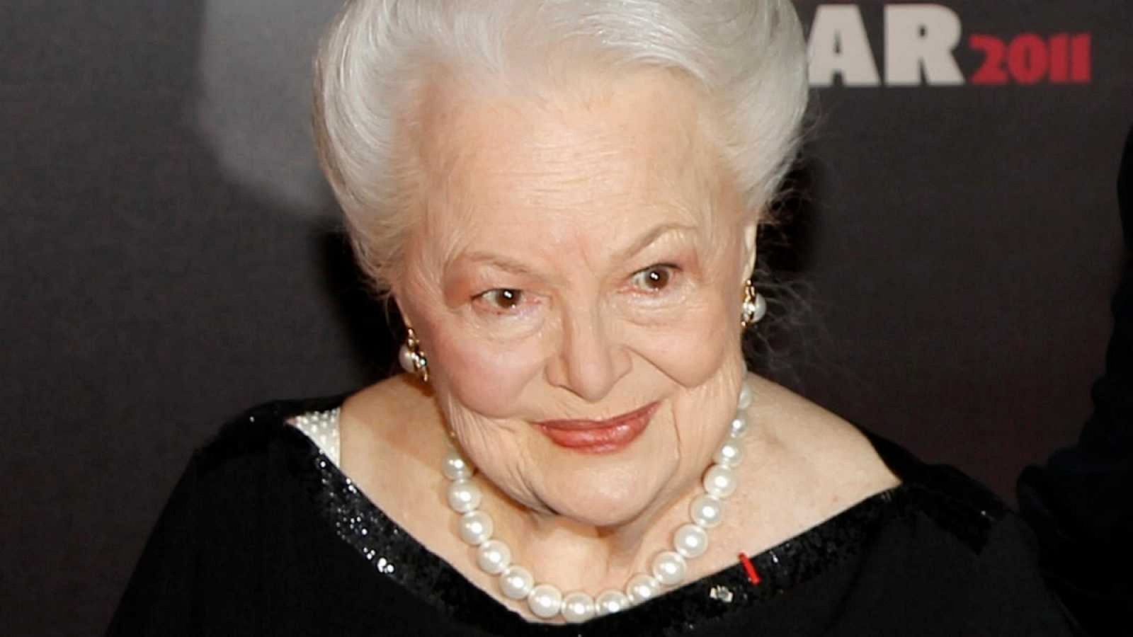 24 horas fin de semana - 20 horas - Fallece la última estrella del Hollywood dorado, Olivia de Havilland - Escuchar ahora