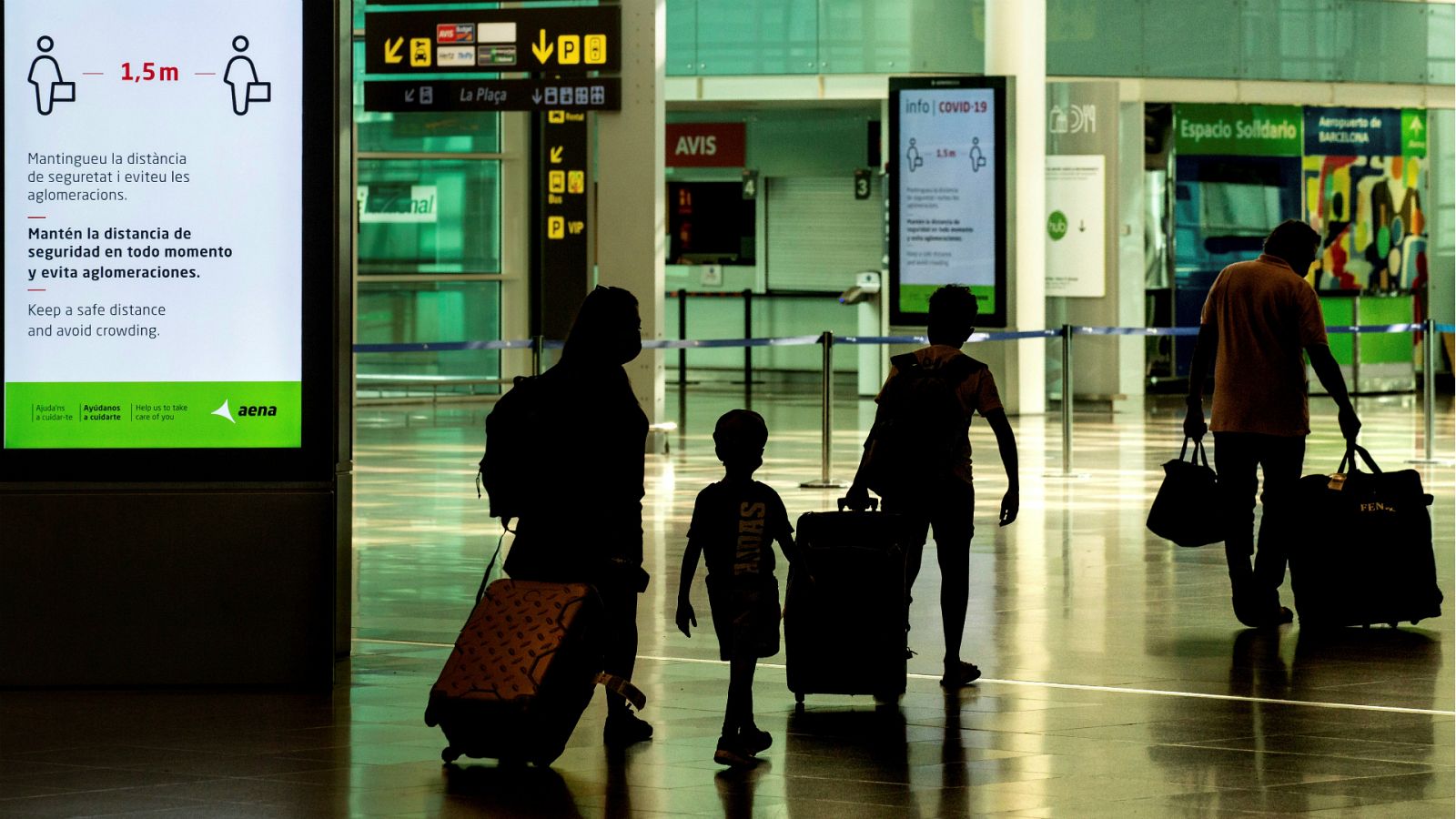 Boletines RNE - Alemania incluye a Cataluña, Aragón y Navarra en zonas de riesgo tras el aumento de los rebrotes - Escuchar ahora