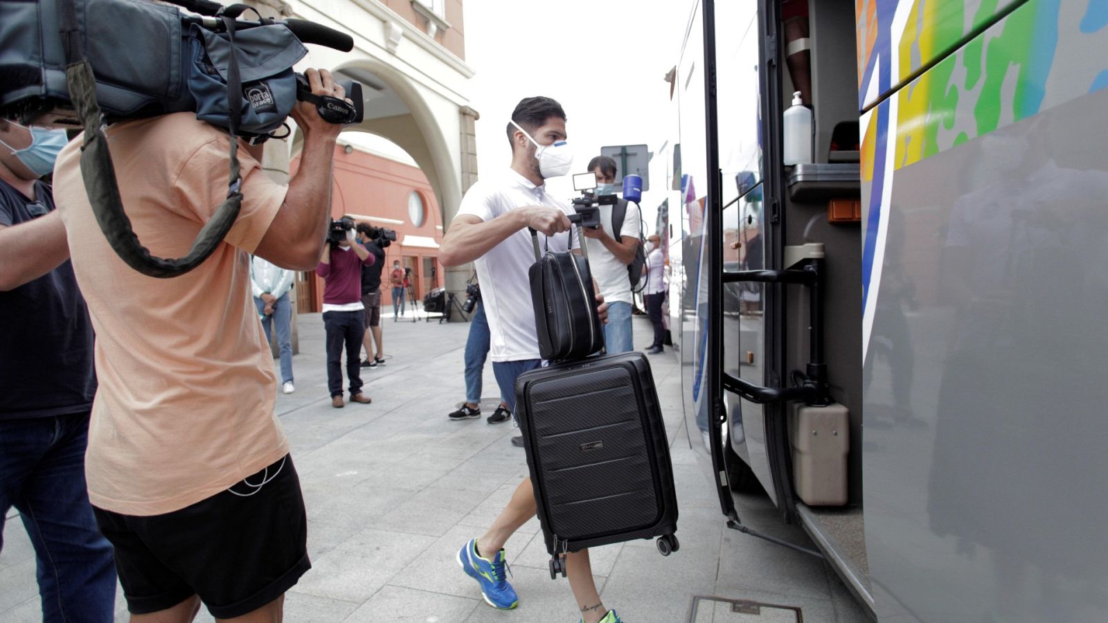 Praena: "La responsabilidad no es nuestra". Escuchar ahora.