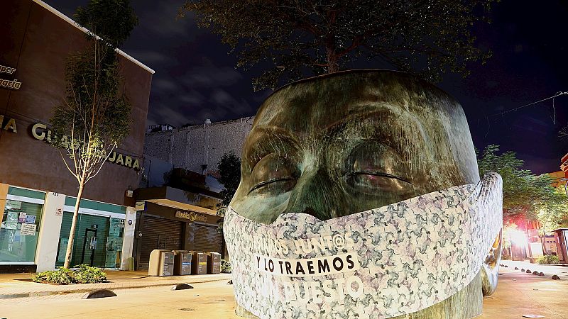 14 horas Fin de Semana - Las cifras mundiales de coronavirus siguen al alza y la OMS alerta: las consecuencias se sentirán durante décadas - Escuchar ahora