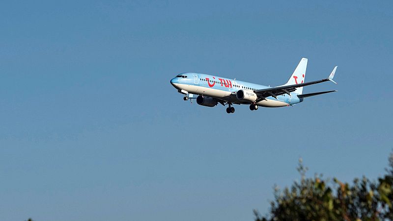 14 horas Fin de Semana - 40.000 alemanes saldrán de Baleares esta semana tras la recomendación de Merkel de no viajar al archipiélago - Escuchar ahora