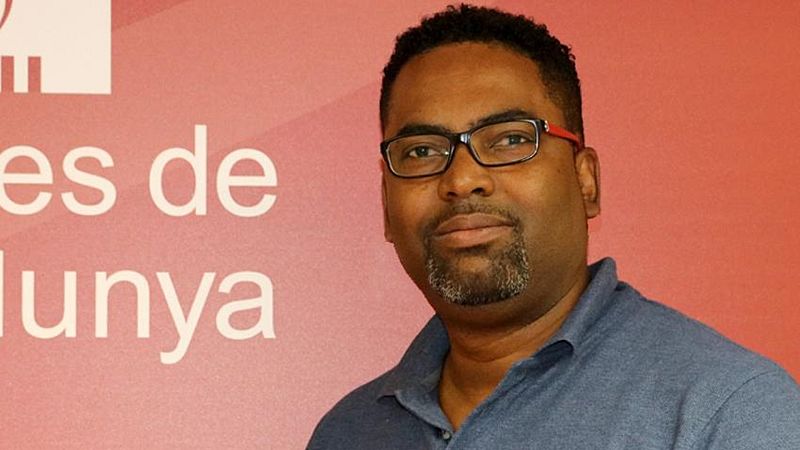 14 horas fin de semana - Sindicatos médicos y sanitarios de Cataluña denuncian improvisación, falta de medios y caos - Escuchar ahora