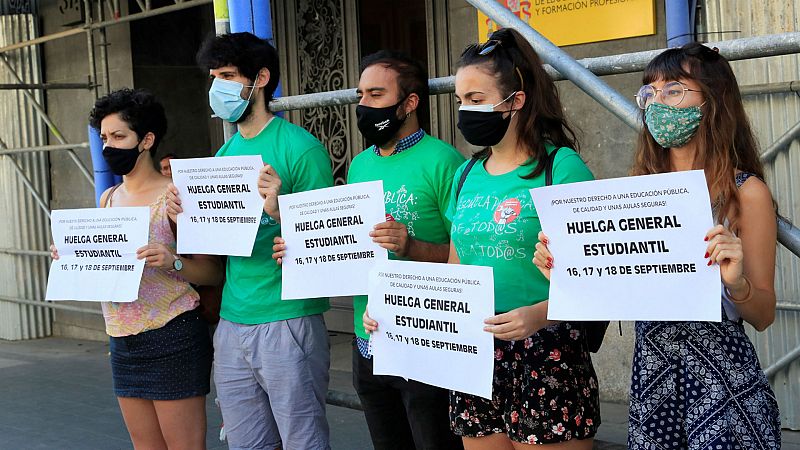 Boletines RNE - Huelga estudiantil en septiembre por lo que consideran pasividad del Ministerio de Educación