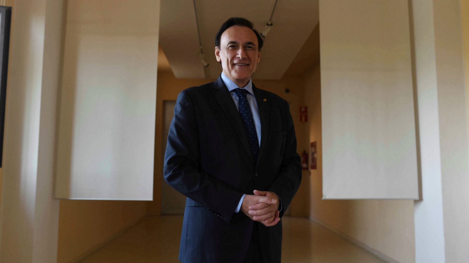 Las mañanas de RNE con Íñigo Alfonso - Gómez Villamandos, presidente de la CRUE: "Las universidades están preparadas para retomar la enseñanza online si es necesario" - Escuchar ahora