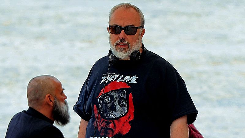 Tarde lo que tarde - Línea directa con Álex de la Iglesia desde La Mostra - 10/09/20