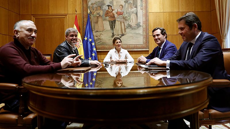 Boletines RNE - Gobierno y agentes sociales siguen definiendo cómo será la prorroga de los ERTE