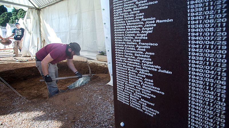 Las mañanas de RNE con Íñigo Alfonso - Asociación para la Recuperación de la Memoria Histórica: "El estado debe hacerse cargo de las exhumaciones; los derechos humanos no se subvencionan, se garantizan"