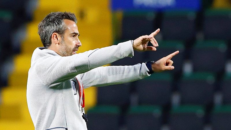 Jorge Vilda: "Tenemos una esencia que no va a cambiar" - Escuchar ahora