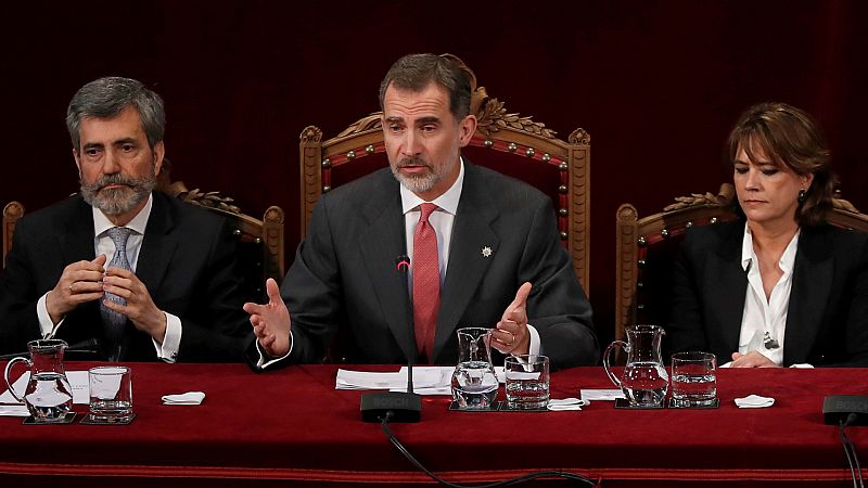 14 horas - Los jueces piden explicaciones al Gobierno por la ausencia del rey en un acto en Barcelona