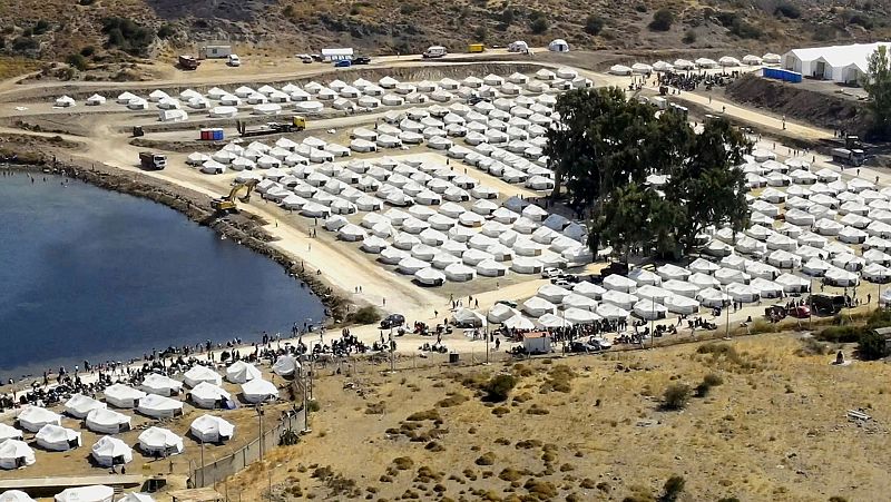 Europa abierta - Plan Europeo de Migración y Asilo: refuerzo de fronteras y solidaridad flexible - escuchar ahora