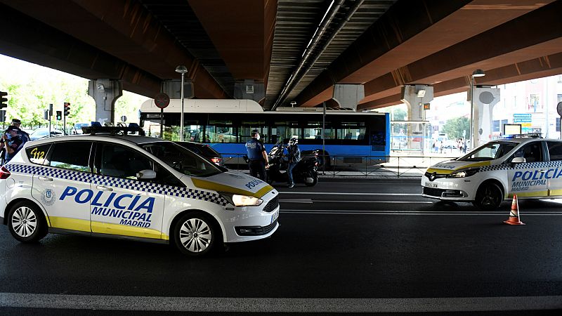 Las mañanas de RNE con Íñigo Alfonso - Bosch: "Es muy discutible que el Gobierno pueda quitar competencias a través de una orden ministerial"