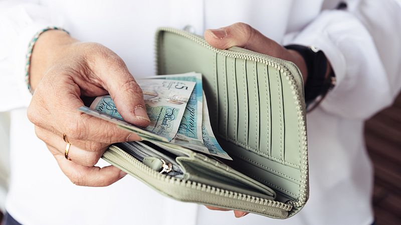 24 horas - El Gobierno estudia eliminar el IVA reducido - Escuchar ahora