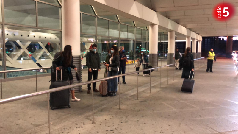 24 horas - ¿Cómo han recibido los madrileños las restricciones? - Escuchar ahora