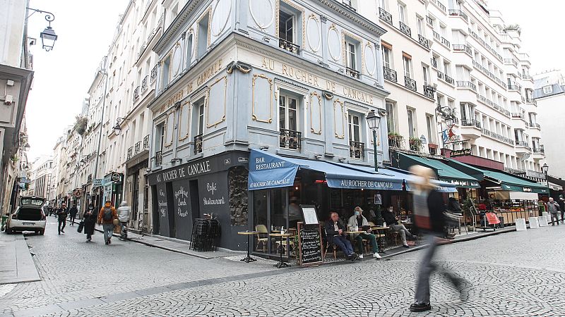 24 horas - París, en alerta máxima, apenas nota el cierre de bares - Escuchar ahora