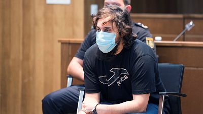 Boletines RNE - Prisi�n permanente revisable para el asesino de la ni�a Naiara - Escuchar ahora