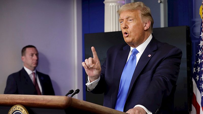 España a las 8 Fin de Semana - Trump asegura que está curado y anuncia que reanudará sus actos de campaña la semana que viene - Escuchar ahora