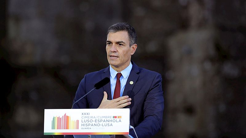 Boletines RNE - Sánchez justifica el estado de alarma en Madrid y tiende la mano al gobierno regional para llegar a acuerdos - Escuchar ahora