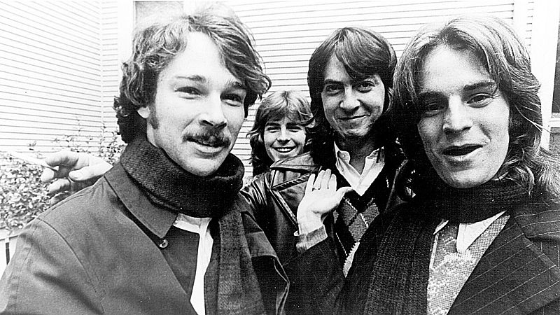 Cinco Pistas - Lunes núm. 3: Chavales - Escuchar ahora