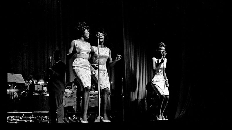 Cinco Pistas - Lunes núm. 1: Verano - Escuchar ahora