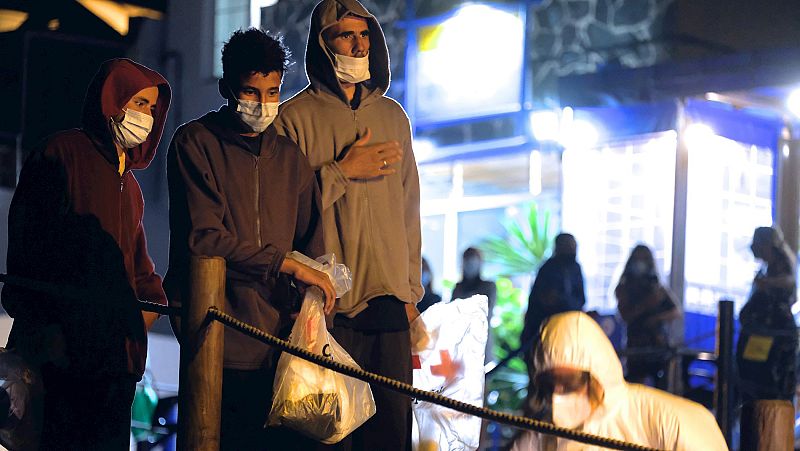 Las mañanas de RNE con Íñigo Alfonso - La llegada de pateras a Canarias crece un 500% durante 2020