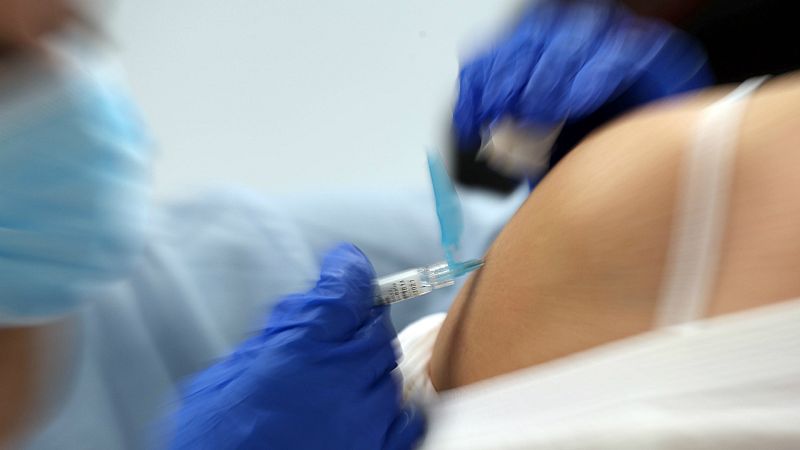 14 horas - Illa prevé recibir en diciembre más de tres millones de vacunas contra la COVID-19 - Escuchar ahora