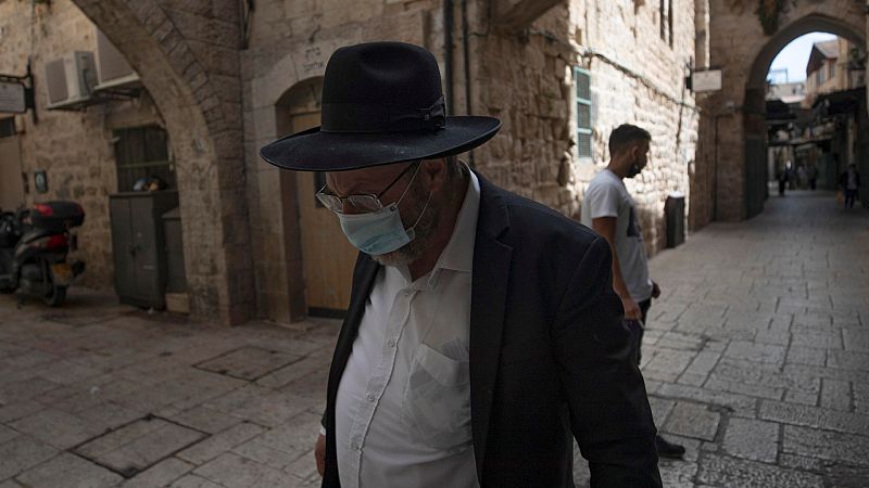 24 horas - Mesa del Mundo: la ola de los toques de queda - Escuchar ahora