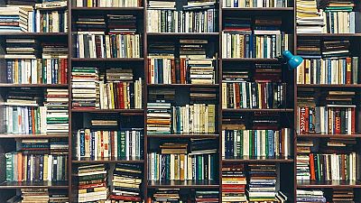 M�s cerca - Espa�a de biblioteca en biblioteca