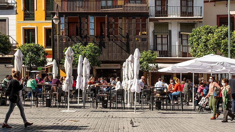 Boletines RNE - Cerca de 20.000 nuevos casos y 231 fallecidos en 24 horas - Escuchar ahora