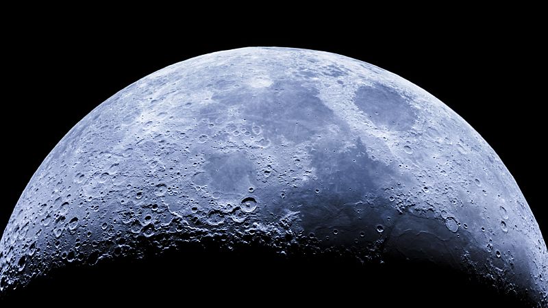 24 horas - La NASA descubre agua en la Luna