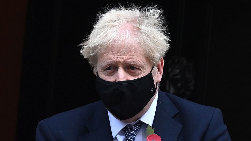 Boletines RNE - Inglaterra vuelve al confinamiento, pero mantiene colegios abiertos