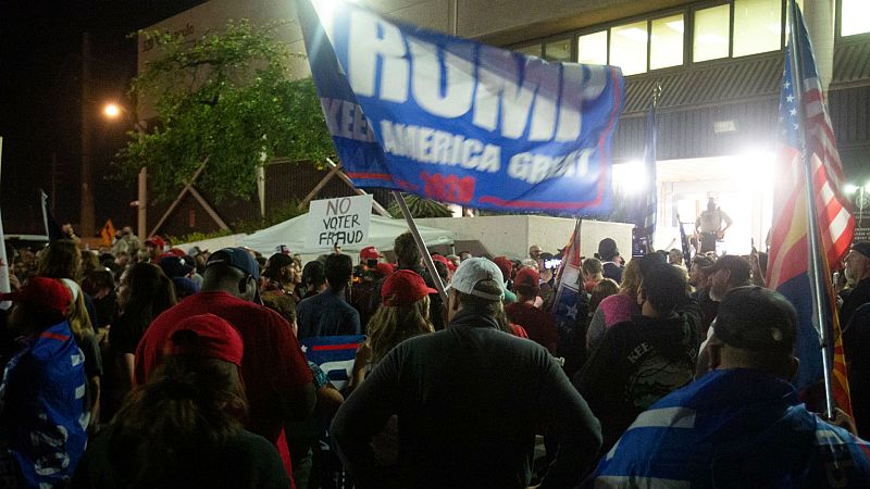 14 horas - El trumpismo se lanza a la calle : "Detengan el voto" - Escuchar ahora