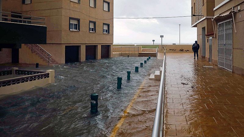 24 horas - Alcalde de Almussafes, Valencia: "La situación ha sido dramática" - Escuchar ahora