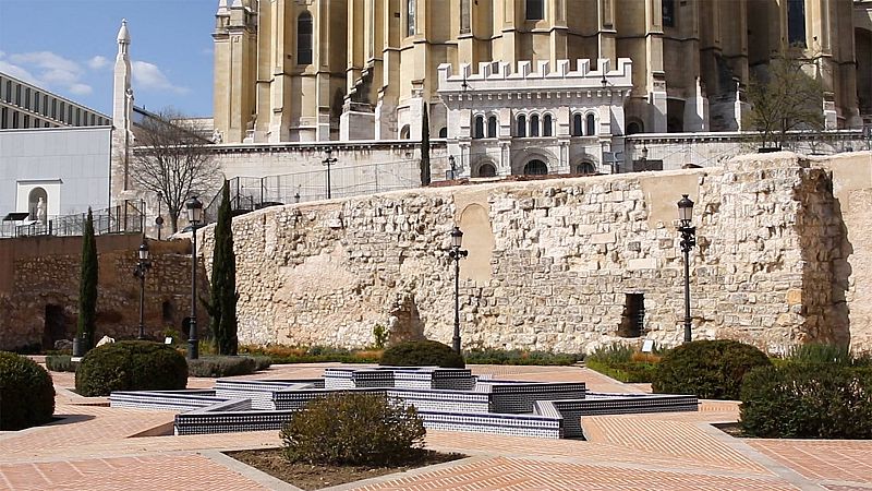 10.000 lugares para viajar con Ángela Gonzalo - Origen islámico en Madrid - 07/11/20 - Escuchar ahora